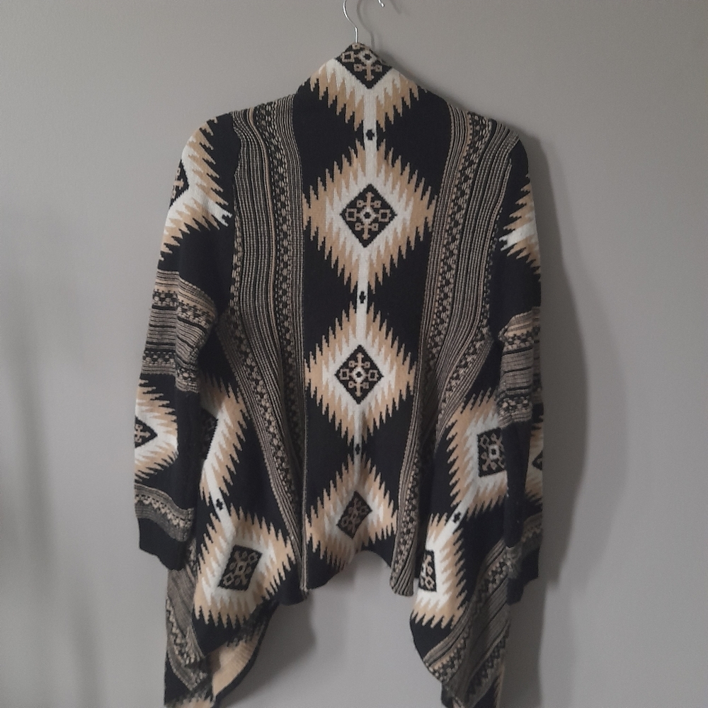 Womens Open Sweater - Picture 3 of 5